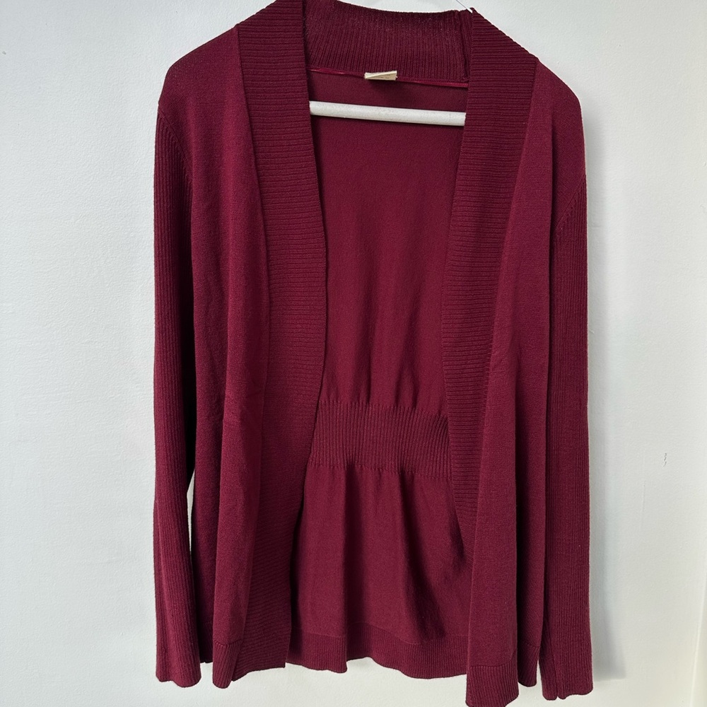 Elegant Burgundy Women's Sweater
